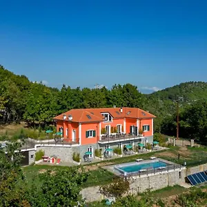 Alloggio per agriturismo Cascina Trevo, Spotorno