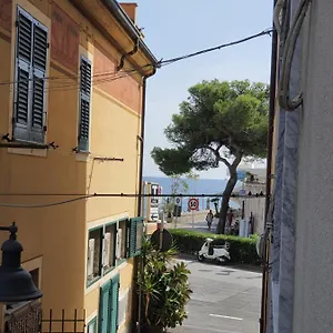 Appartamento In Centro A 30m Dal Mare, Spotorno